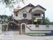2 storey house for sale Jomtien Beach 3 bedrooms 3 bathrooms 312 sqm land 7,900,000 Baht