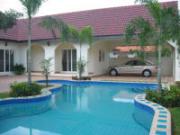 House for rent East Pattaya 3 bedrooms 3 bathrooms 380 sqm land 1 storey 50,000 Baht per month